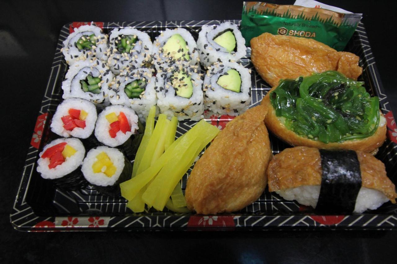Churchill & Nagawa Restaurant Hotel *